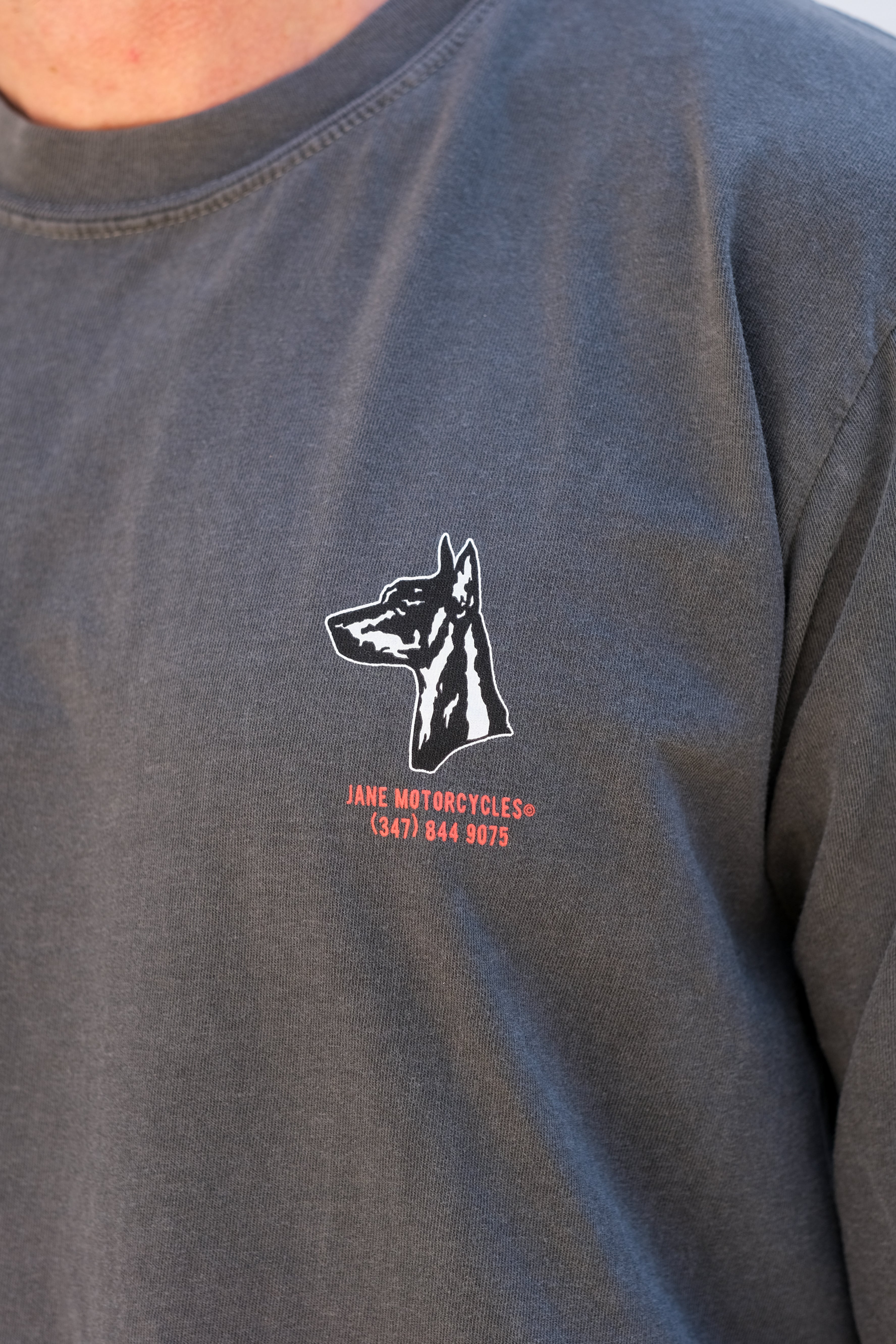SAINT NICHOLAS LONG SLEEVE T-SHIRT - PEPPER